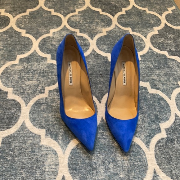Manolo Blahnik Heels - Picture 1 of 6